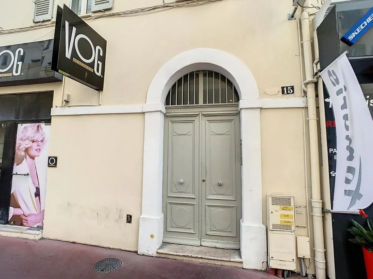 2 Bedroom Majestic, 1 Min To The Croisette 357 Cannes 0*,  França